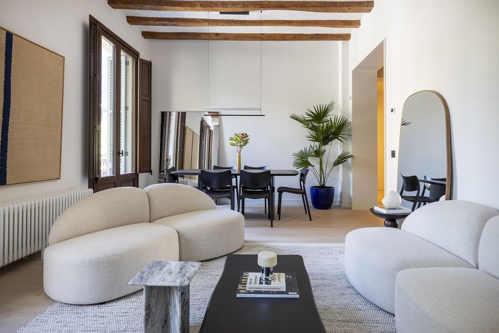 Comedor del piso piloto de Rambla Catalunya 29