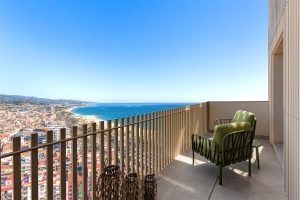Vistas al mar desde la terraza de una de las promociones con coworking de Torre Barceló Living en Mataró